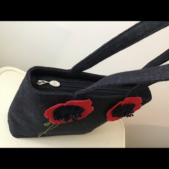 LULU Guinness Black Wool Red Poppies Handbag - Picture 6 of 7